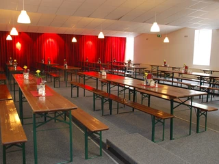 Frankfurt Homburger Hof großer Festsaal mit allen Kegelbahnen überbaut  Frankfurt Homburger Hof großer Festsaal mit allen Kegelbahnen überbaut