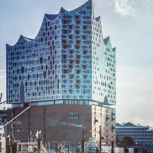 Hamburg Blick auf die Elbphilharmonie in Hamburg.