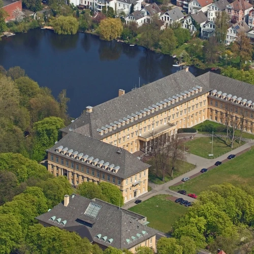 Oldenburg Das Oldenburger Schloss von oben.